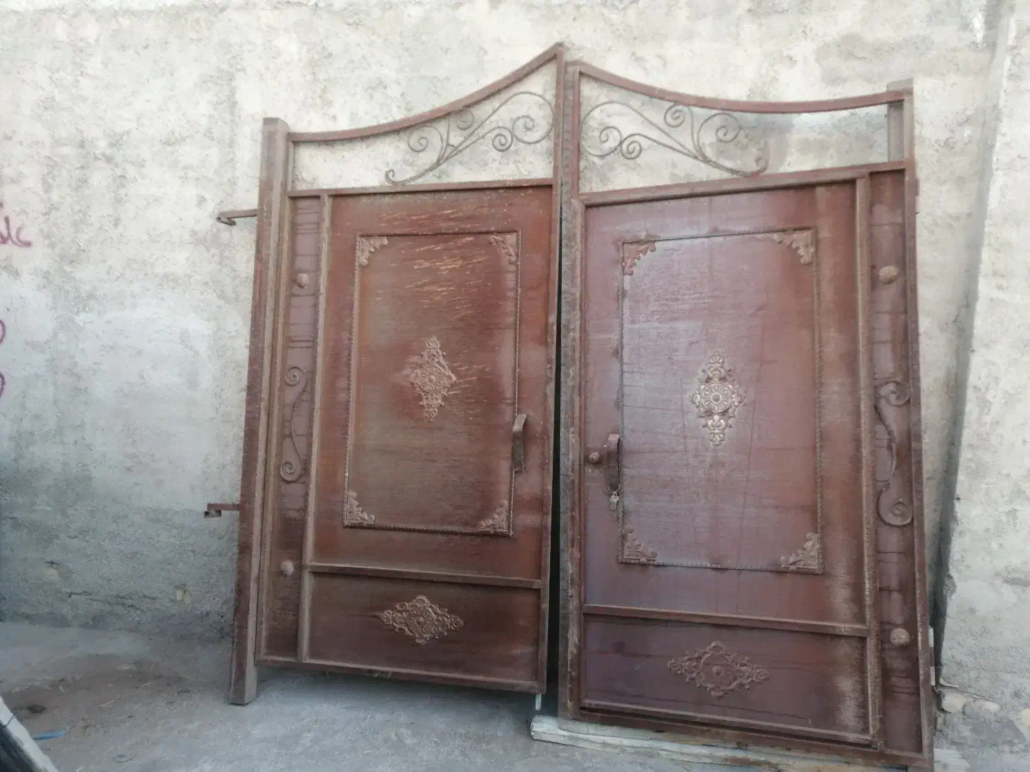 حراج درب آهنی ویلایی و باغ ویلا|حراج|ملارد, |دیوار