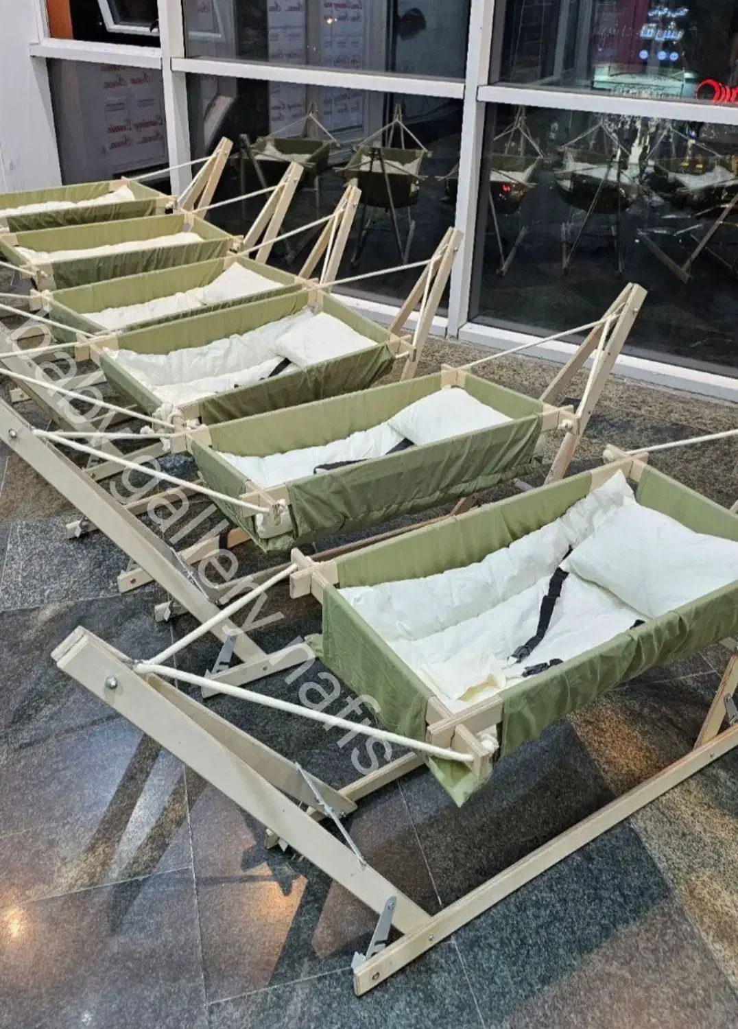 گهواره سنتی مدل قایق تخت کنارمادر مدل قایق تبریز|تخت و صندلی بچه|تبریز, |دیوار