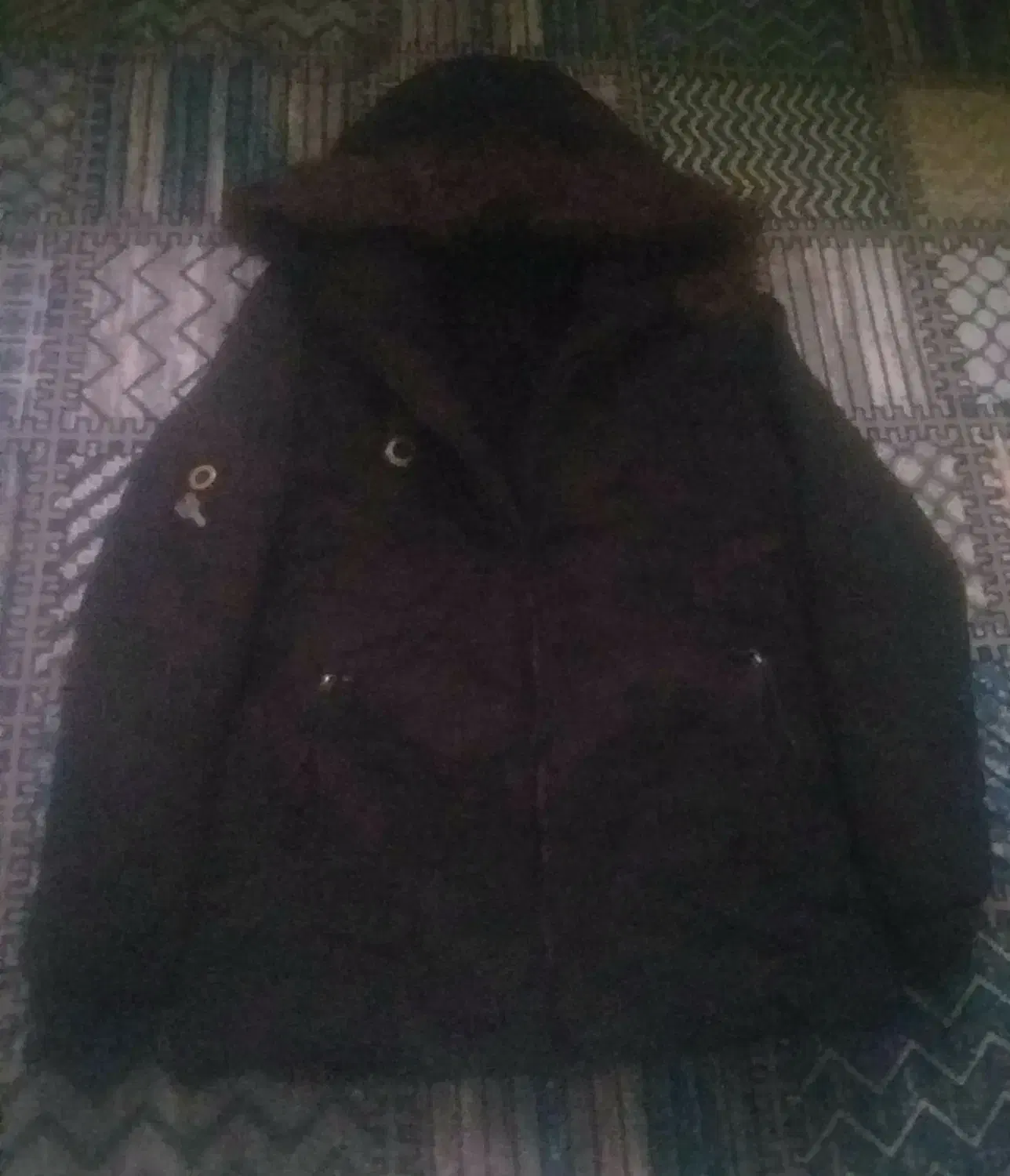 پتوی گلبافت یکنفره و کاپشن مردانه و زنانه|رختخواب، بالش، پتو|ملارد, |دیوار