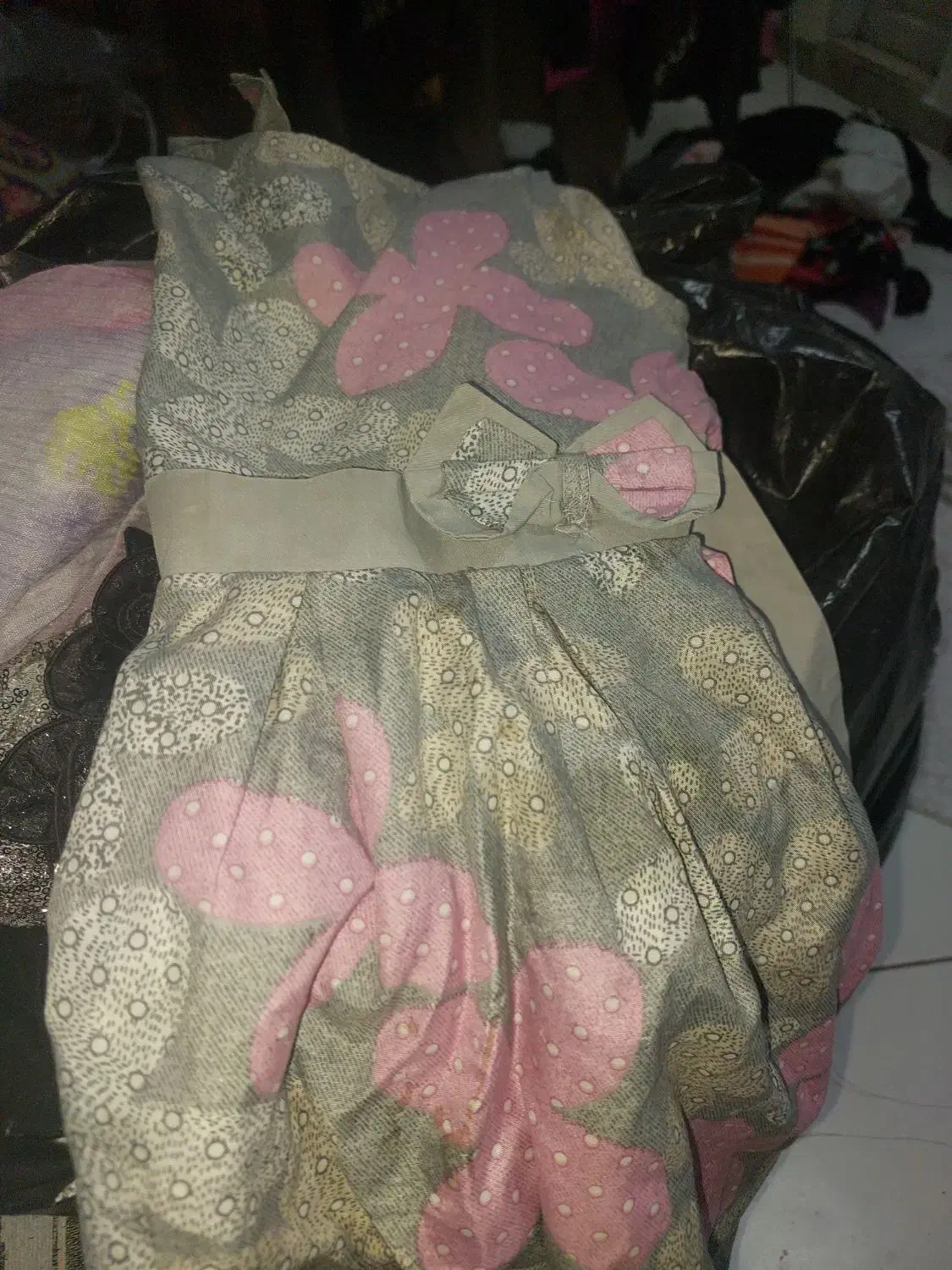 تعدادی لباس در حد نو|لباس|شهریار, یوسف آباد صیرفی|دیوار