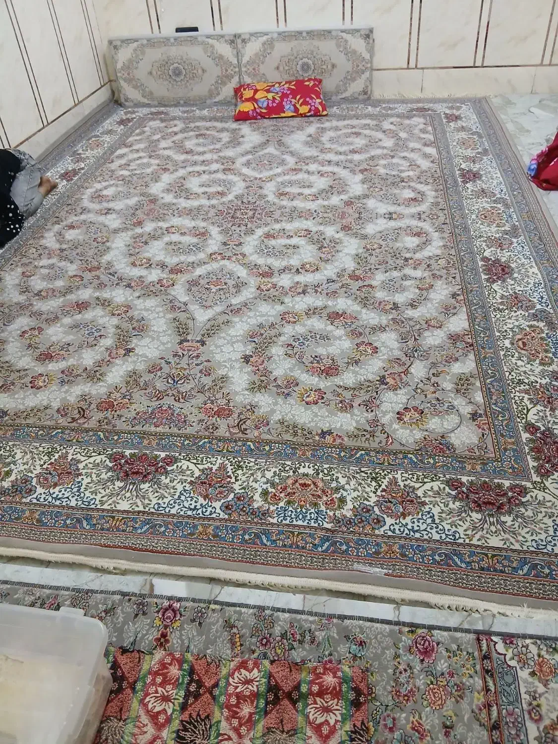 فرش ۱۲ متری گل افشان|فرش|بهارستان, |دیوار
