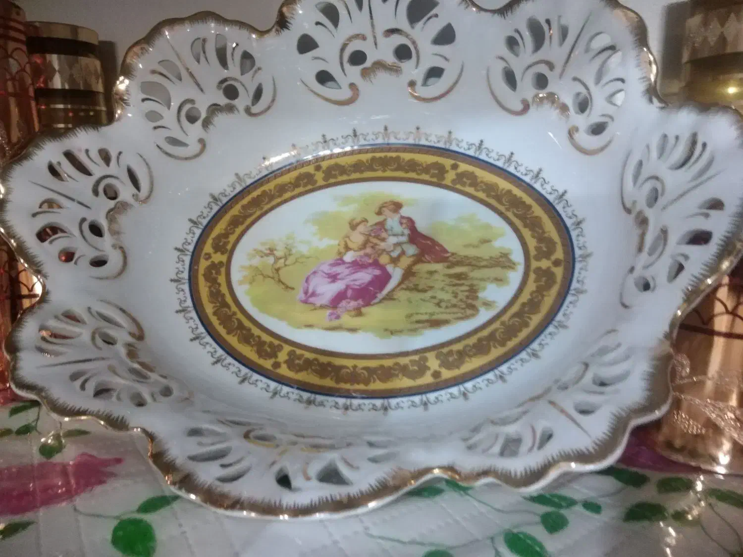 ظروف دکوری دانس|مبلمان خانگی و میز عسلی|یزد, |دیوار