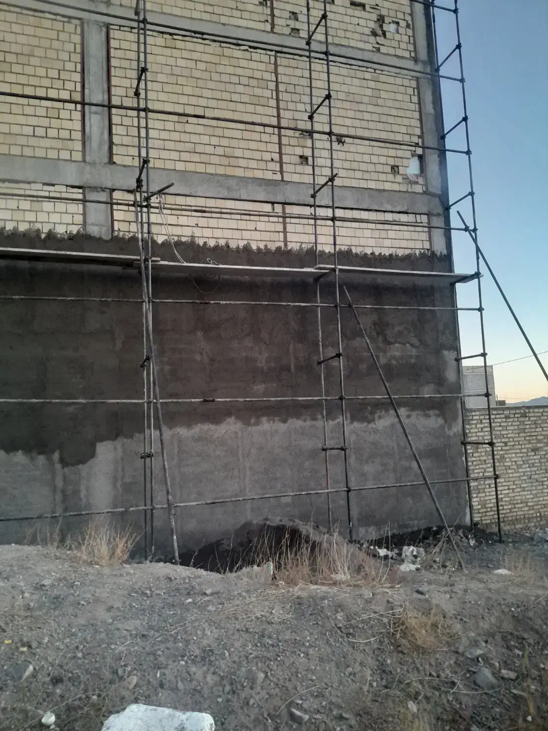 سیمانکاری بنایی|خدمات پیشه و مهارت|زنجان, |دیوار