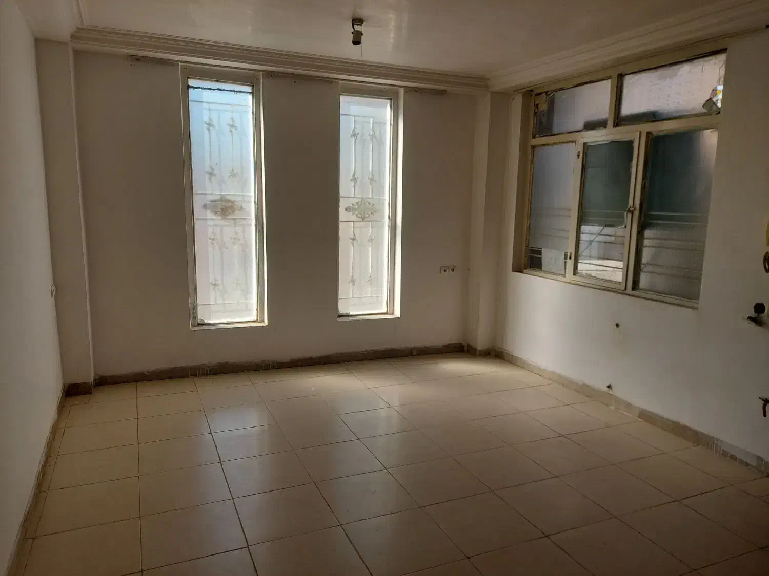 خونه نقلی بسیار زیبا با اجاره و رهن مناسب|اجارهٔ آپارتمان|ایلام, |دیوار