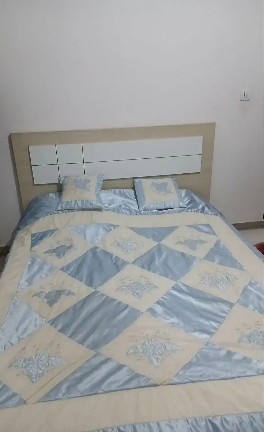 تشک وتخت وآینه کنسول|تخت و سرویس خواب|زاهدان, |دیوار