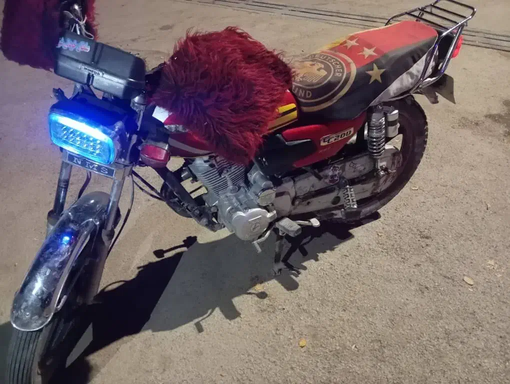 موتور ۲۰۰ احسان|موتورسیکلت|ساوه, |دیوار