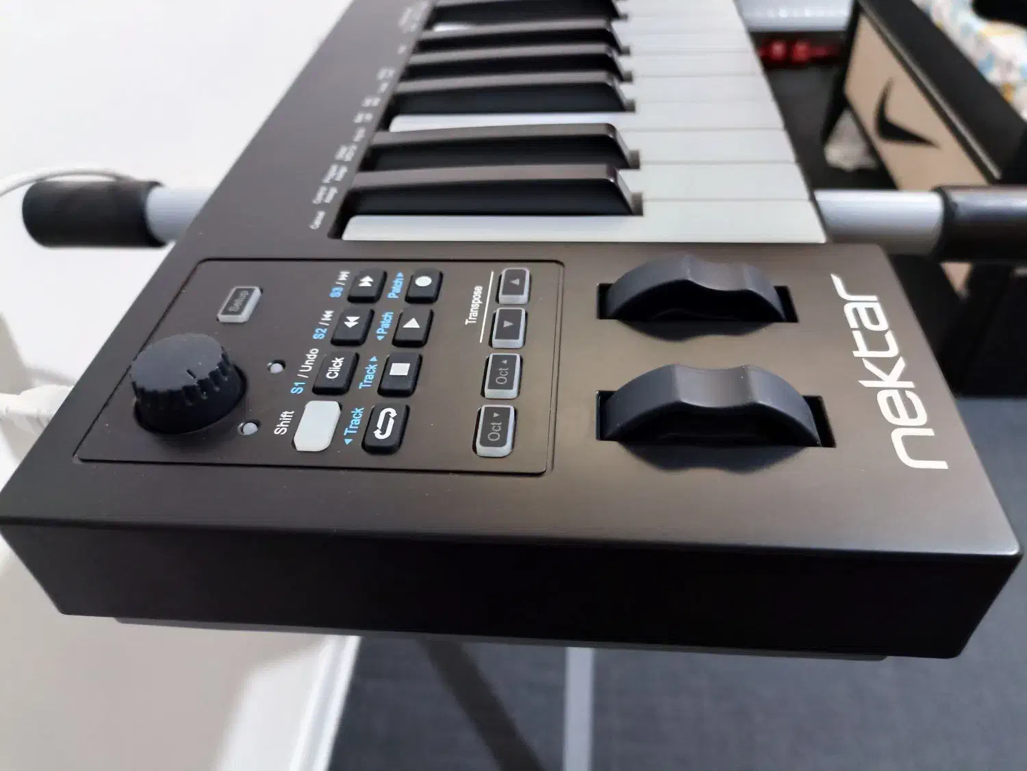 Midi Controller Nektar impact GX61 میدی کنترلر مدل|پیانو، کیبورد، آکاردئون|فردیس, شهرک وحدت|دیوار