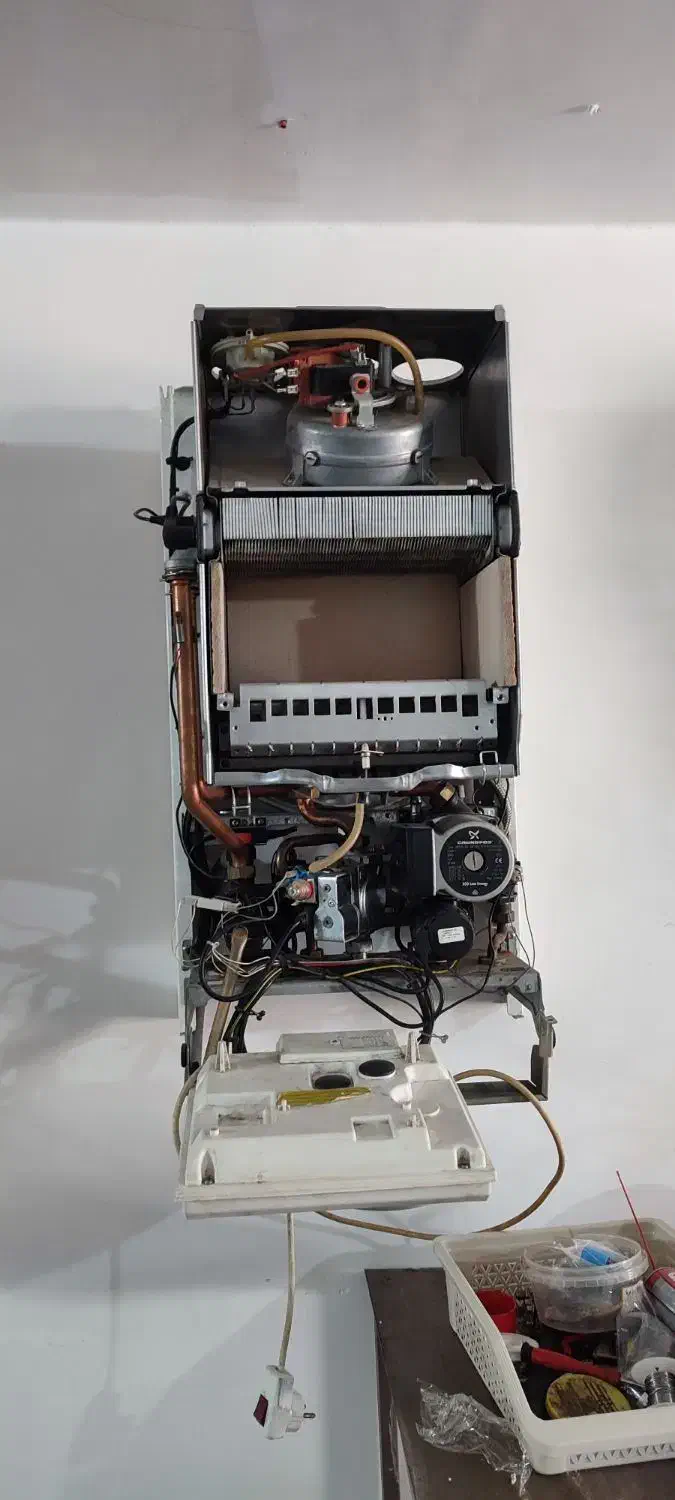 فروش پکیج دسته دوم (ایران رادیاتور/بوتان/لورچ)|آبگرمکن، پکیج، شوفاژ|خرمآباد, |دیوار