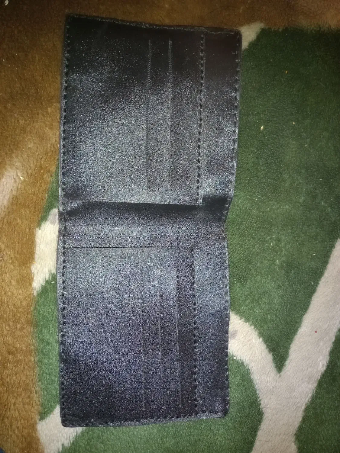 چرم|کیف، کفش، کمربند|آبسرد, |دیوار