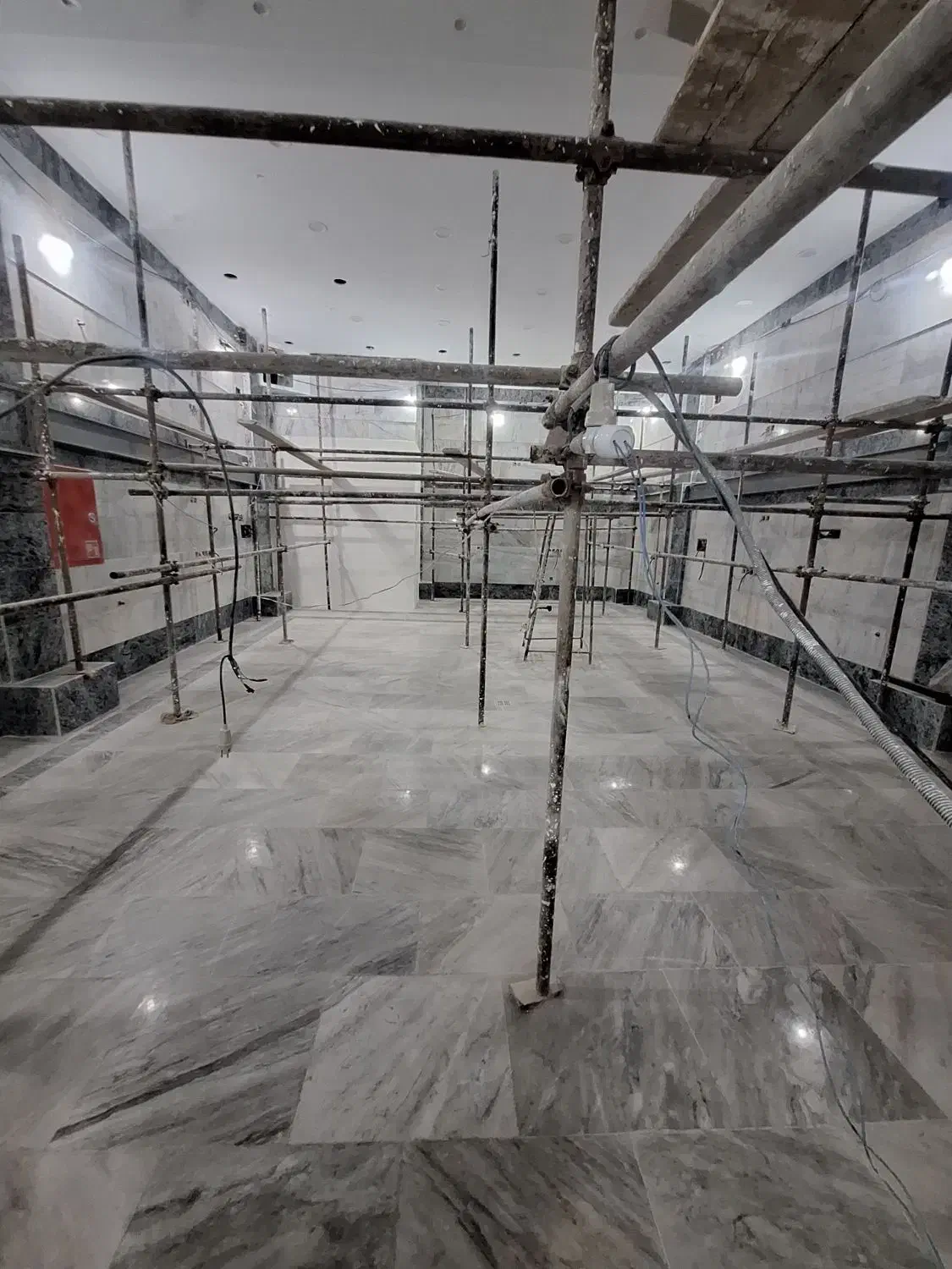 ۱۵۰ متر تجاری نوساز مناسب قهوه خانه و کافه|اجارهٔ مغازه و غرفه|تهران, شیوا|دیوار