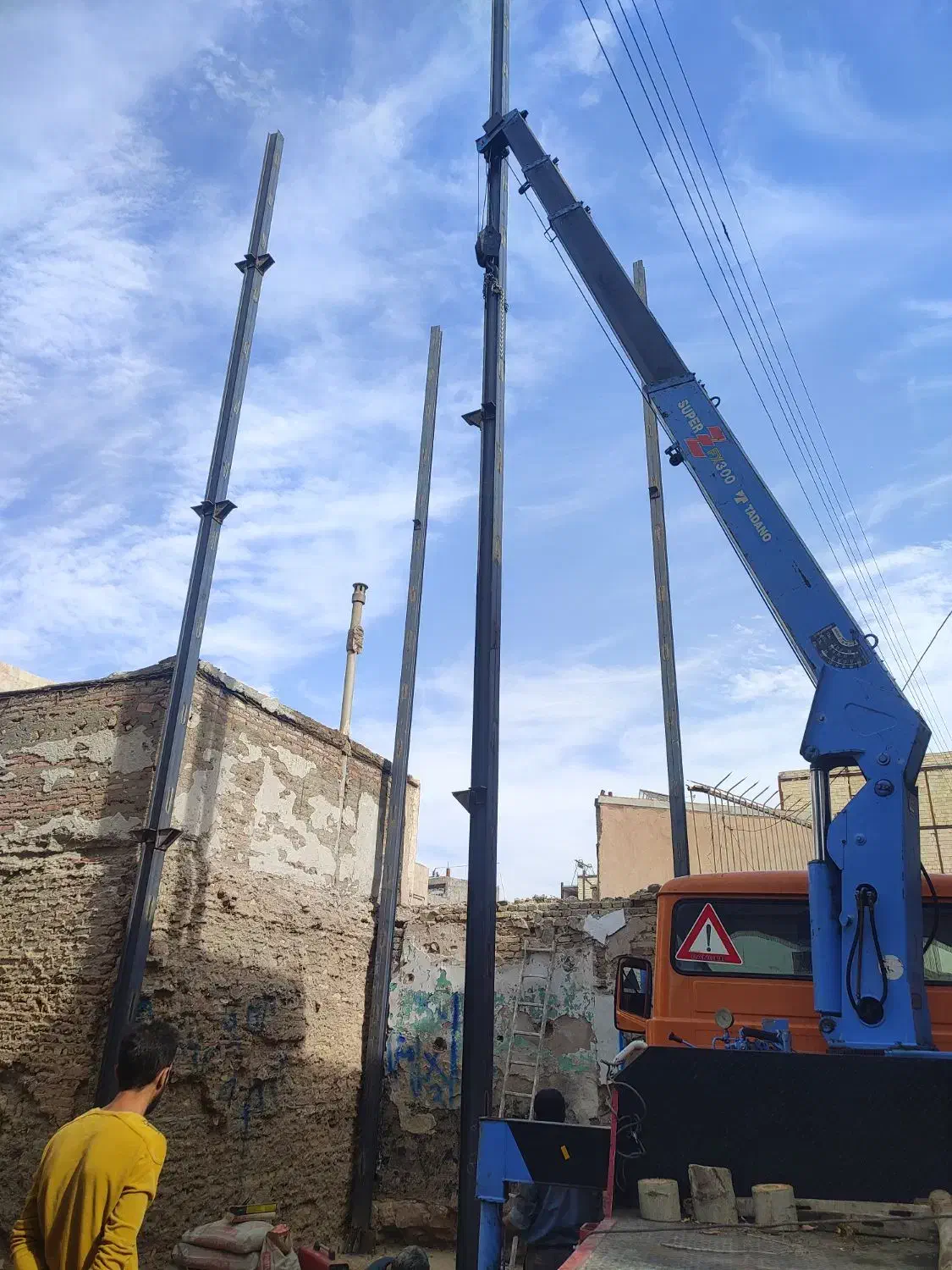 جرثقیل کفی ۳ تن|خدمات حمل و نقل|تبریز, |دیوار