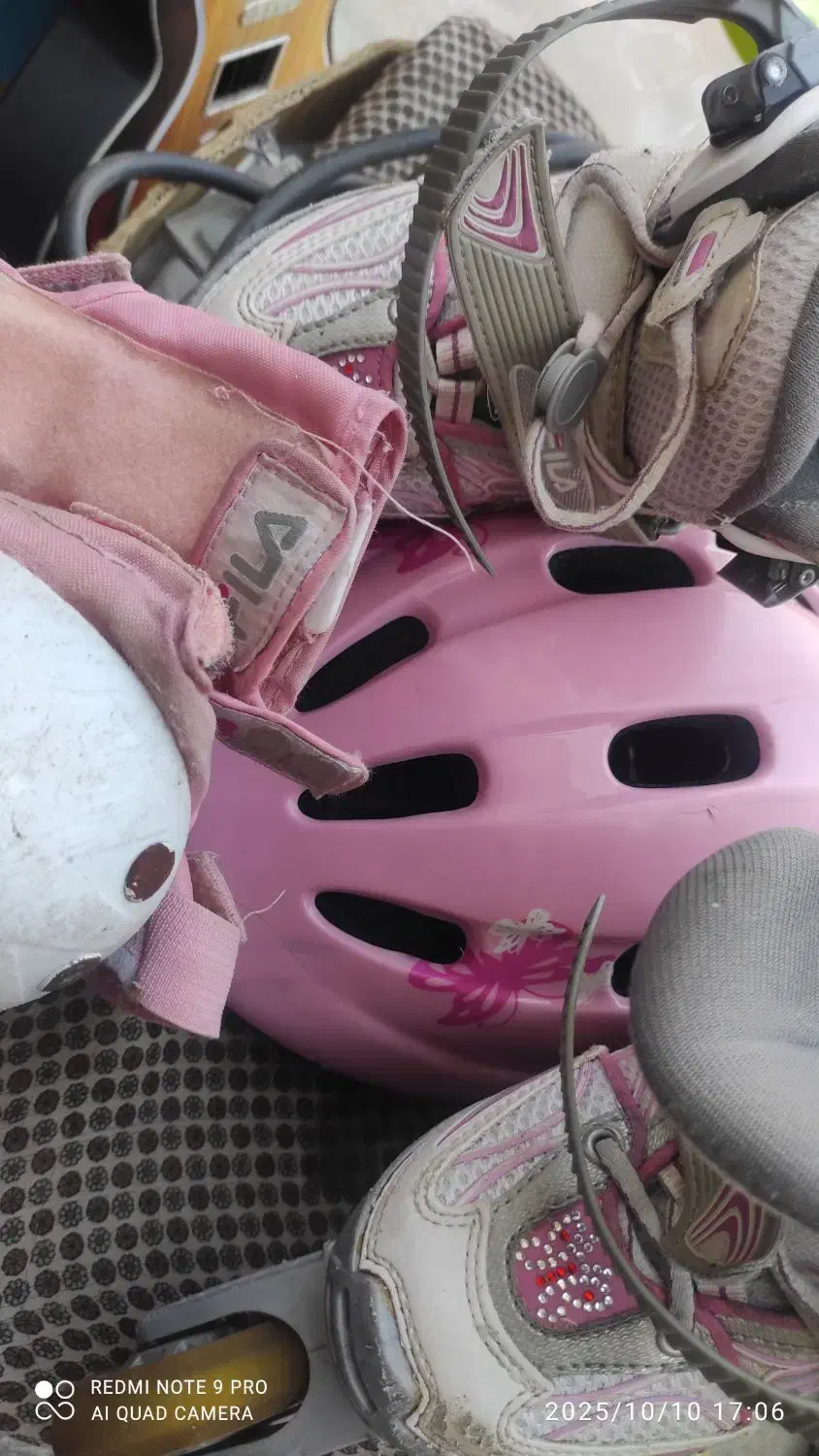 اسکیت فیلا اصل با لوازم کامل|دوچرخه، اسکیت، اسکوتر|نسیمشهر, |دیوار