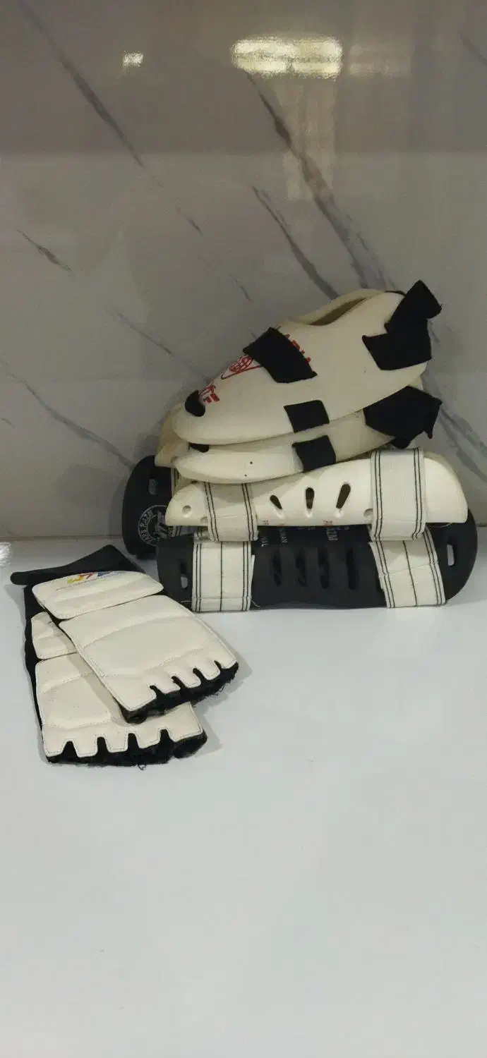 وسایل تکواندو|تجهیزات ورزشی|آبپخش, |دیوار