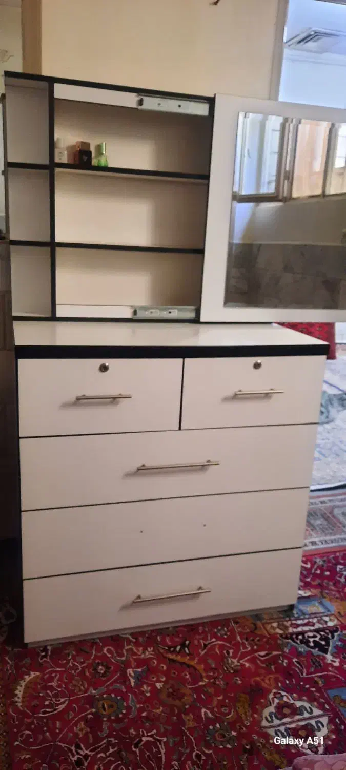 دراور|جاکفشی، کمد، دراور|کرج, حصارک بالا|دیوار