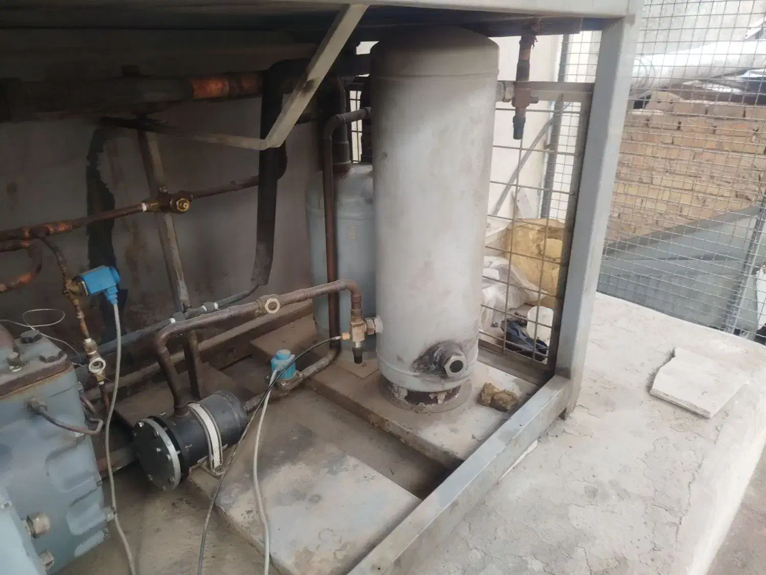 تعمیر و شارژ گاز تخصصی و تضمینی انواع یخچال فربزر|خدمات پیشه و مهارت|بیرجند, |دیوار