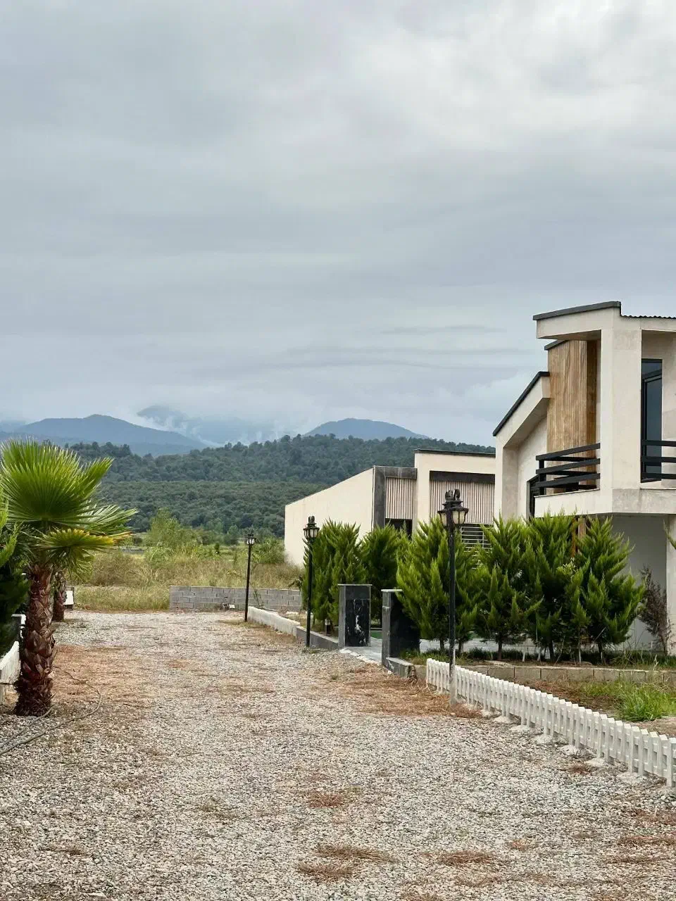 ویلا نیم پیلوت شهرکی با ویو ابدی کوهستان و جنگل|فروش خانه و ویلا|امامزاده عبدالله, |دیوار