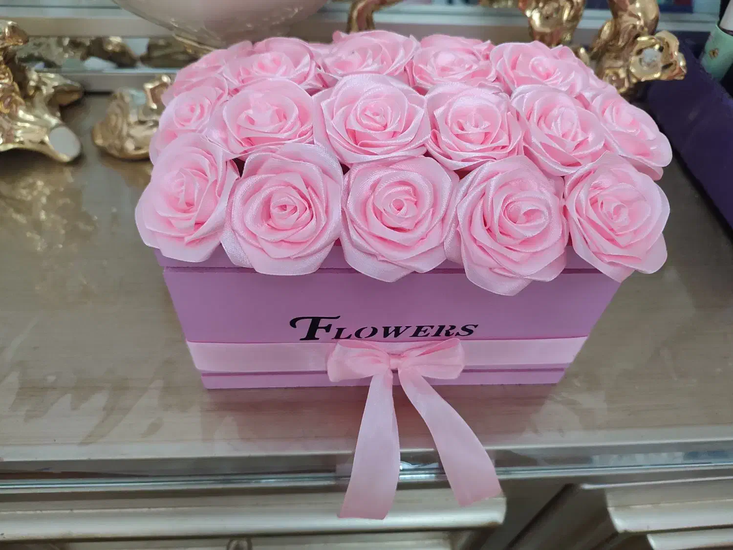 باکس گل آماده تحویل|گل مصنوعی|قم, دروازه چوبی|دیوار