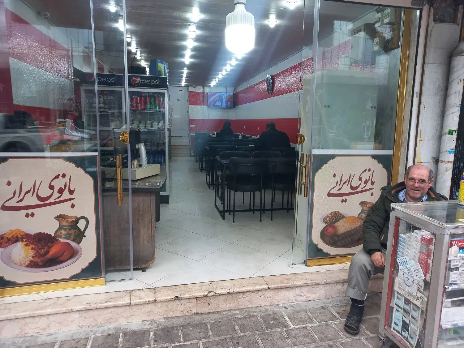 نیروی ساده قسمت ظرفشویی|استخدام خدمات فروشگاه و رستوران|سلمان‌شهر, |دیوار