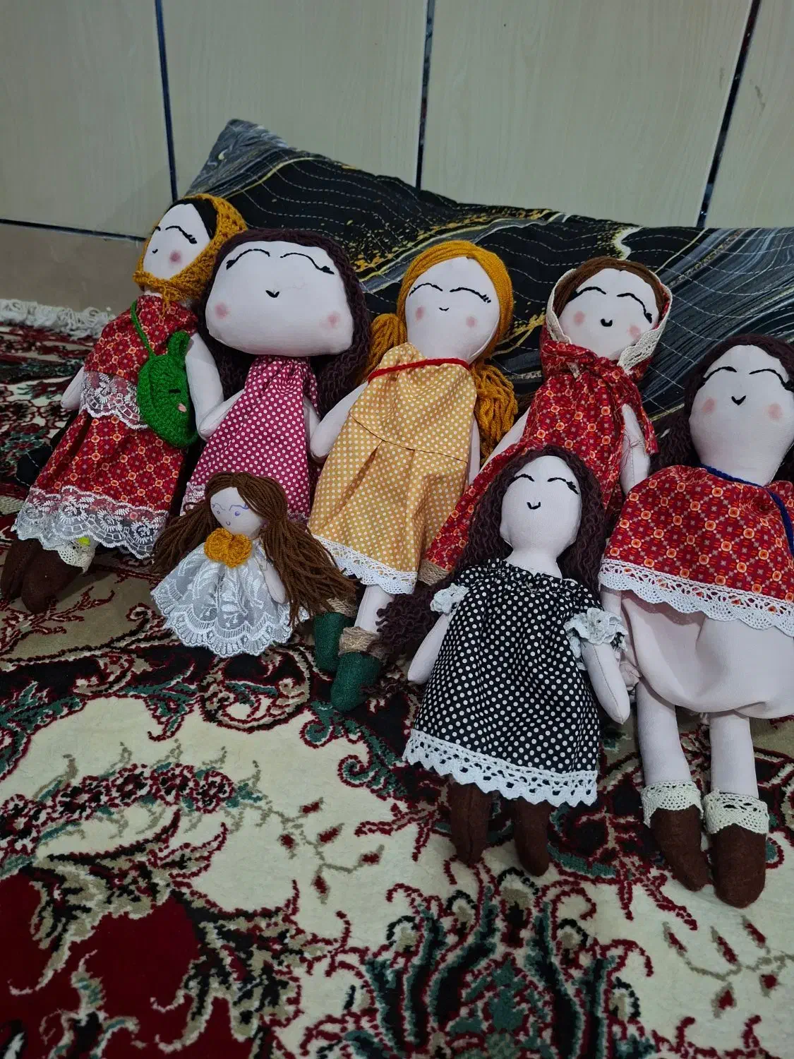 عروسک|اسباب‌‌بازی|شیراز, شاهچراغ|دیوار