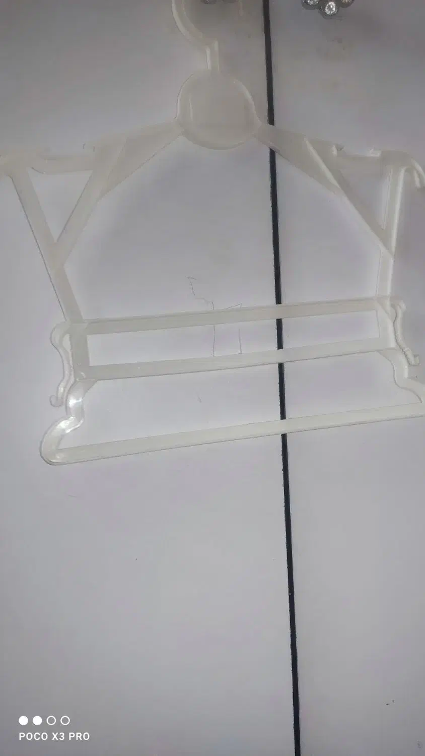 رگال (چوب لباسی)|بندرخت و رختآویز|تبریز, |دیوار