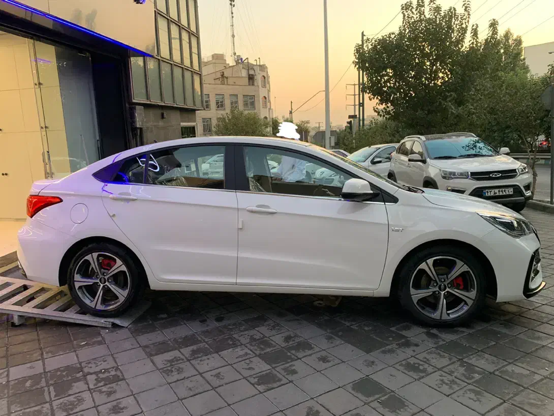 اریزو5FL/تحویل فوری/نقدواقساط60ماهه/بدون چک و ضامن|خودرو سواری و وانت|تهران, آجودانیه|دیوار