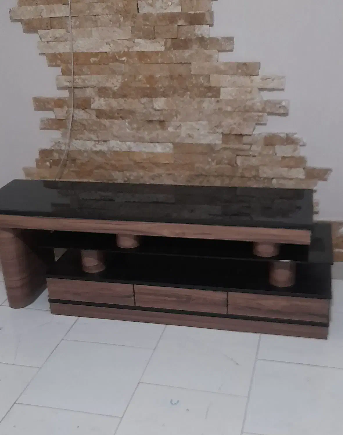 میزتلوزیون|میز تلویزیون|ری, دیلمان|دیوار