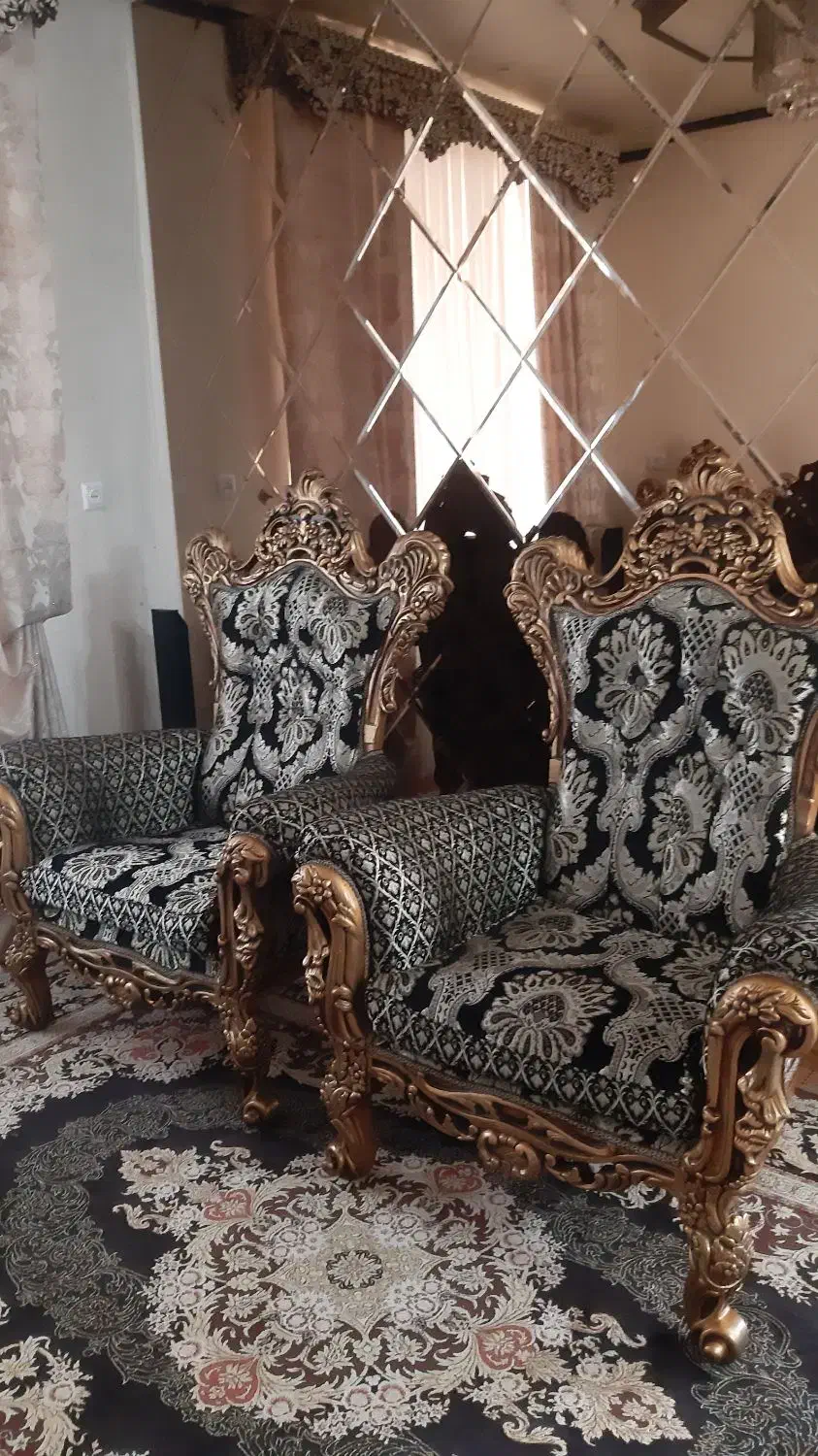 مبل سلطنتی کاملا سالم|مبلمان خانگی و میز عسلی|آستارا, |دیوار