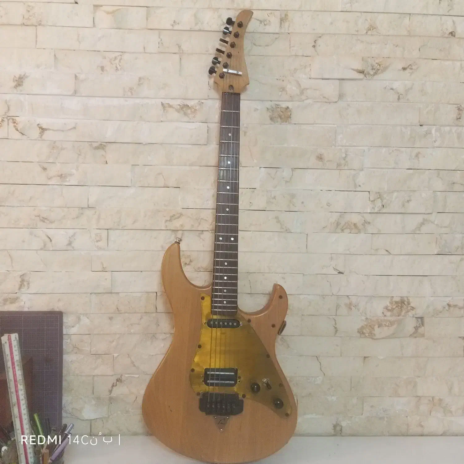 گیتار الکتریک سفارشی|گیتار، بیس، امپلیفایر|تهران, سازمان آب|دیوار