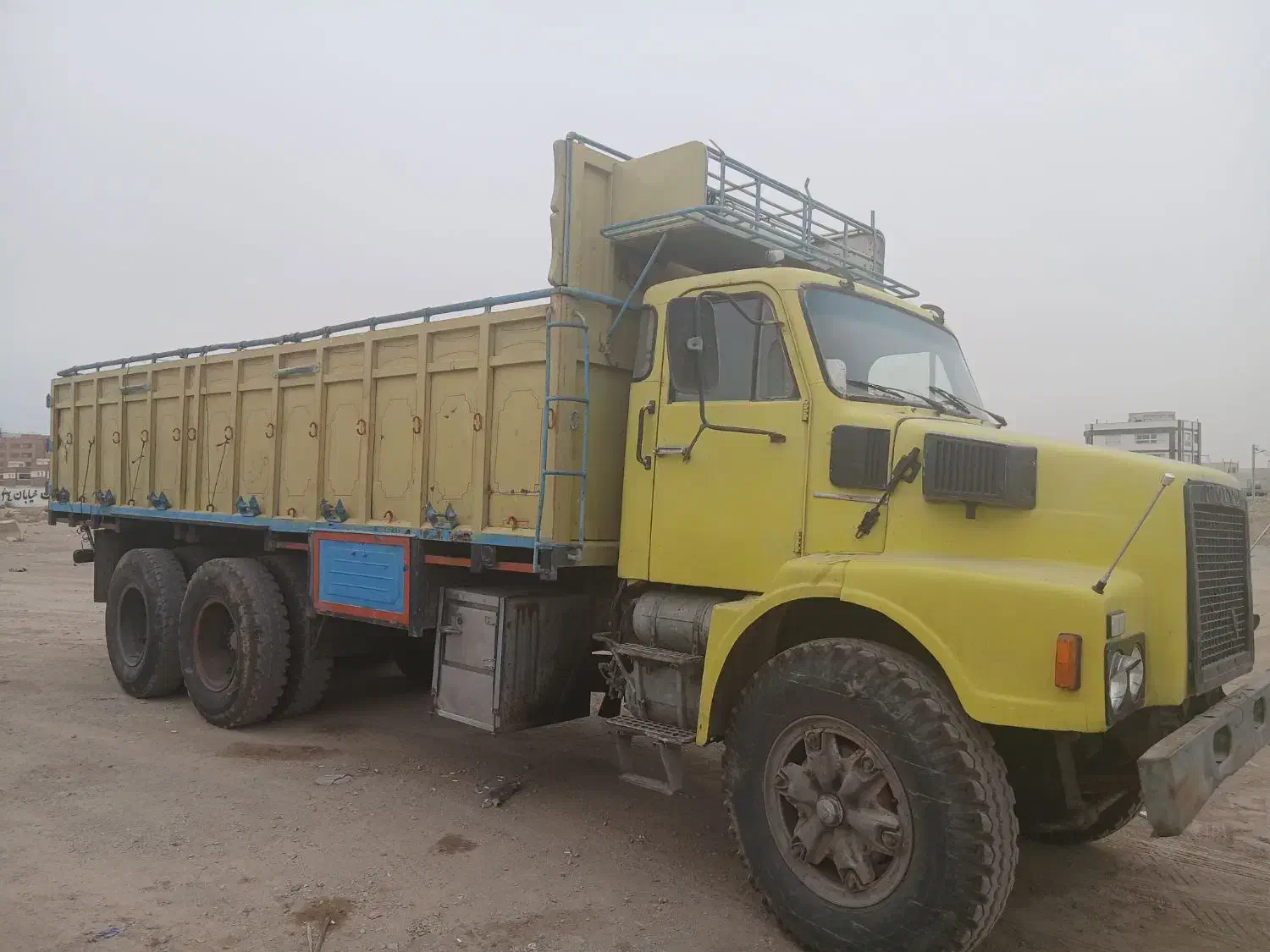 ولوو ده چرخ باری|خودرو سنگین|شاهین‌شهر, شهرک امام رضا|دیوار