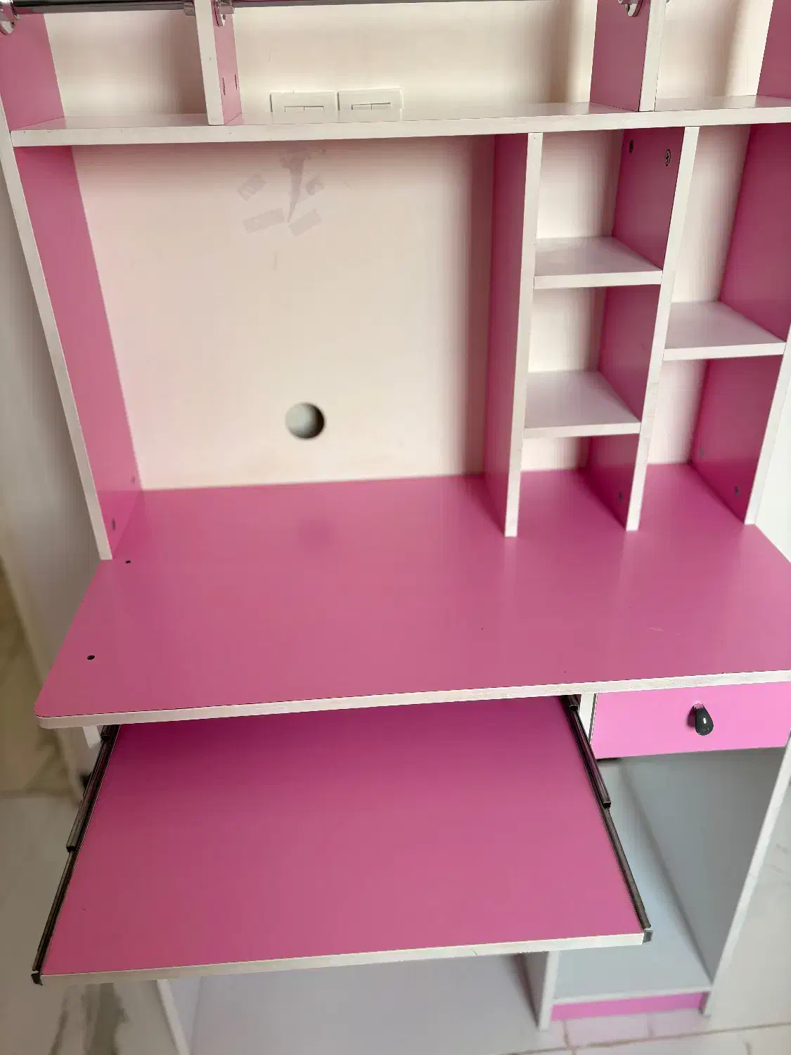 میز‌کامپیوتر درحد نو|میز تحریر و کامپیوتر|گرمسار, |دیوار