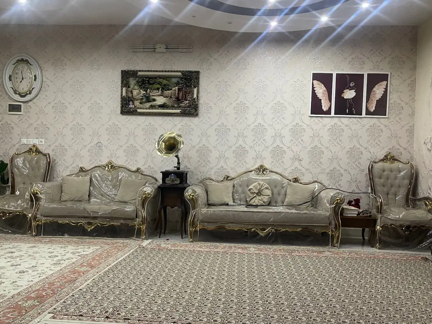 مبل نیم سلطنتی|مبلمان خانگی و میز عسلی|تربت‌حیدریه, بالا ولایت|دیوار