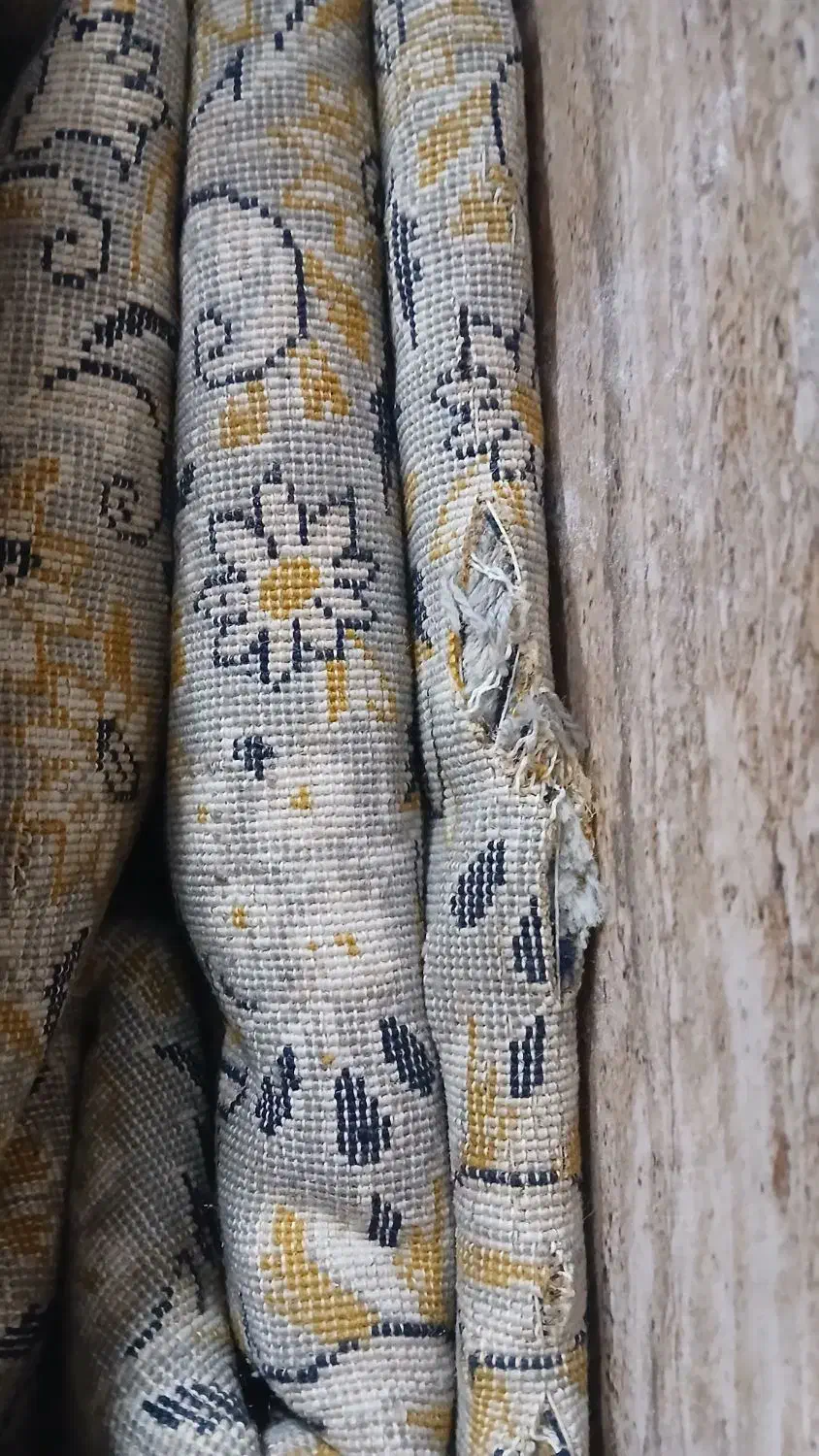 فرش و مخطه|فرش|اصفهان, برازنده|دیوار