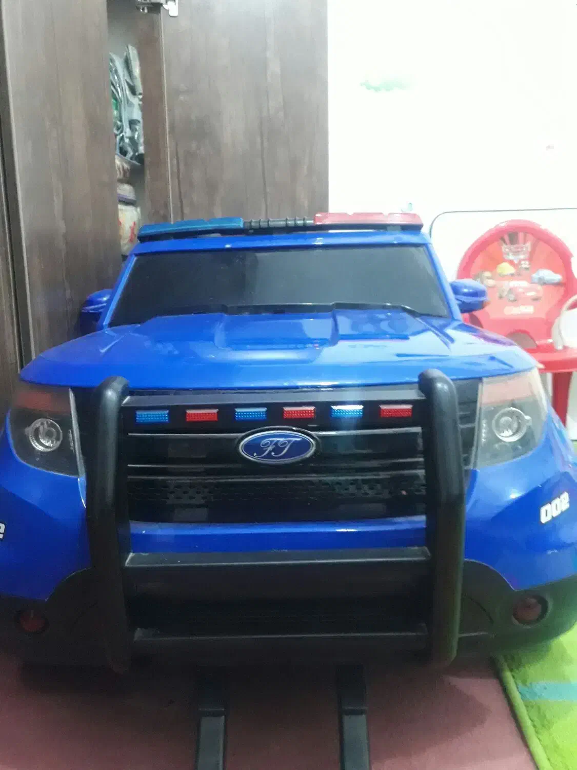 ماشین شارژی تمیز در حد نو|اسباب‌‌بازی|جم, |دیوار