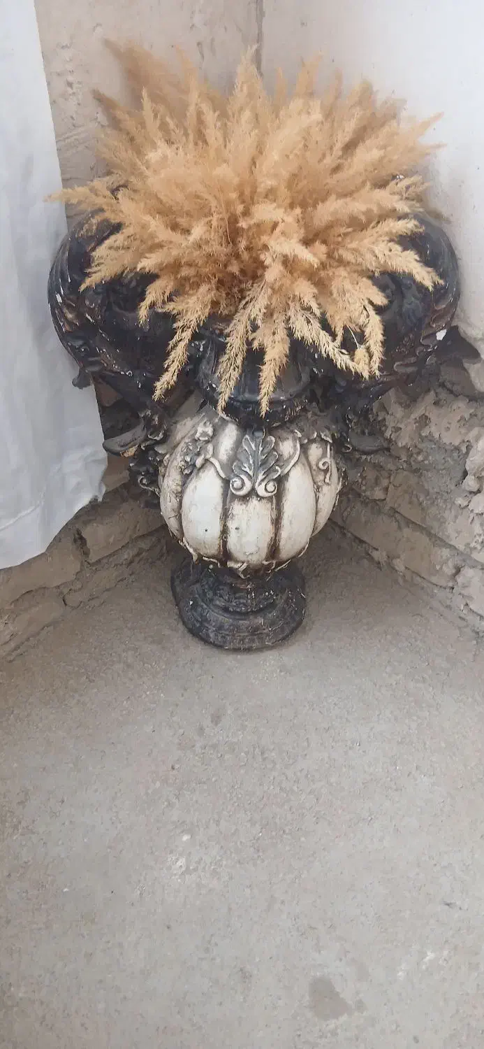 دو عدد گلدان بلوری طلایی با یکی کوزه ای|صنایع دستی و سایر لوازم تزئینی|قوچان, |دیوار