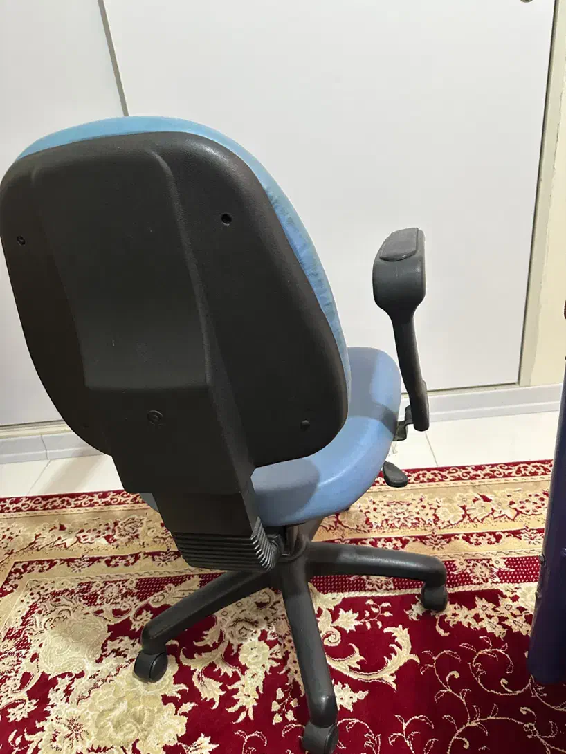 صندلی چرخ دار کاملا سالم|صندلی و نیمکت|اراک, |دیوار