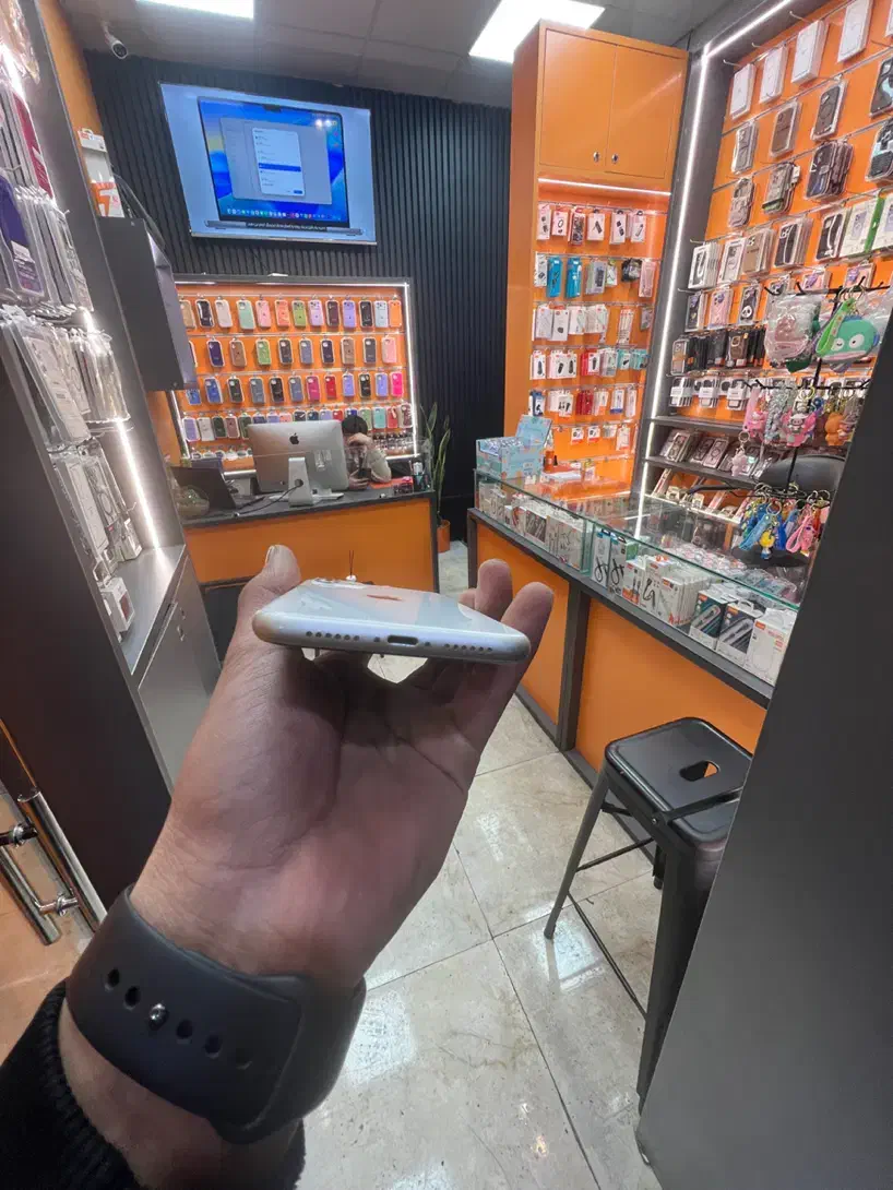 ایفون ۱۱نرمال iphone 11normal|موبایل|تهران, جمال‌زاده|دیوار