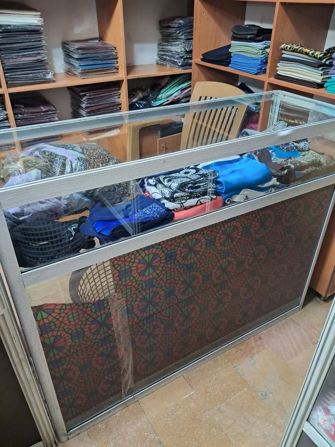 ویترین فروشگاه|فروشگاه و مغازه|شیراز, شاهچراغ|دیوار