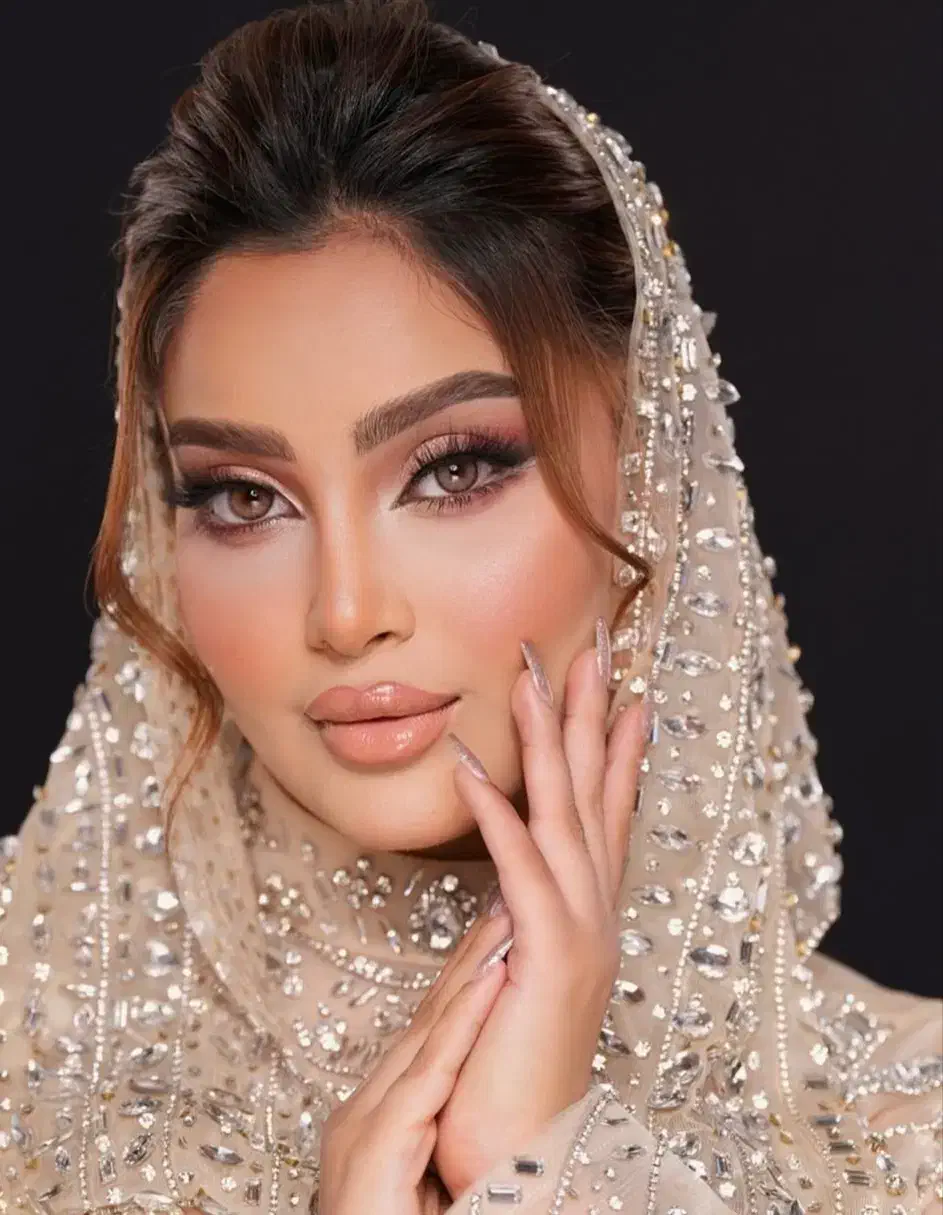 میکاپ و شنیون باهم ۷۵۰|خدمات آرایشگری و زیبایی|بروجرد, |دیوار