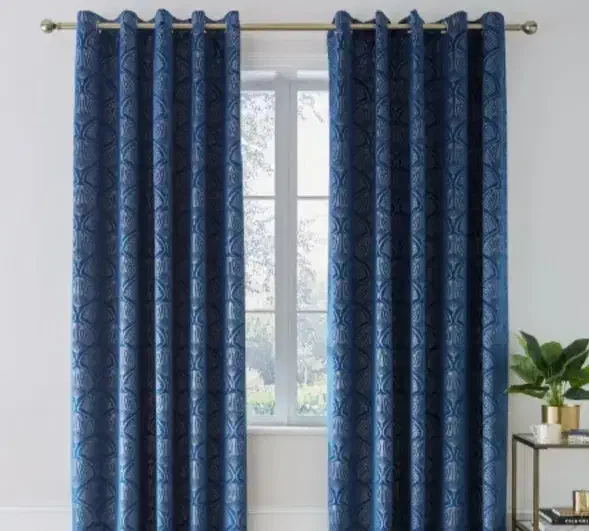 خیاط خیاطی دوخت پرده پانچ تعمیرات لباس کوتاهی|پرده، رانر، رومیزی|شیراز, صاحب الزمان|دیوار