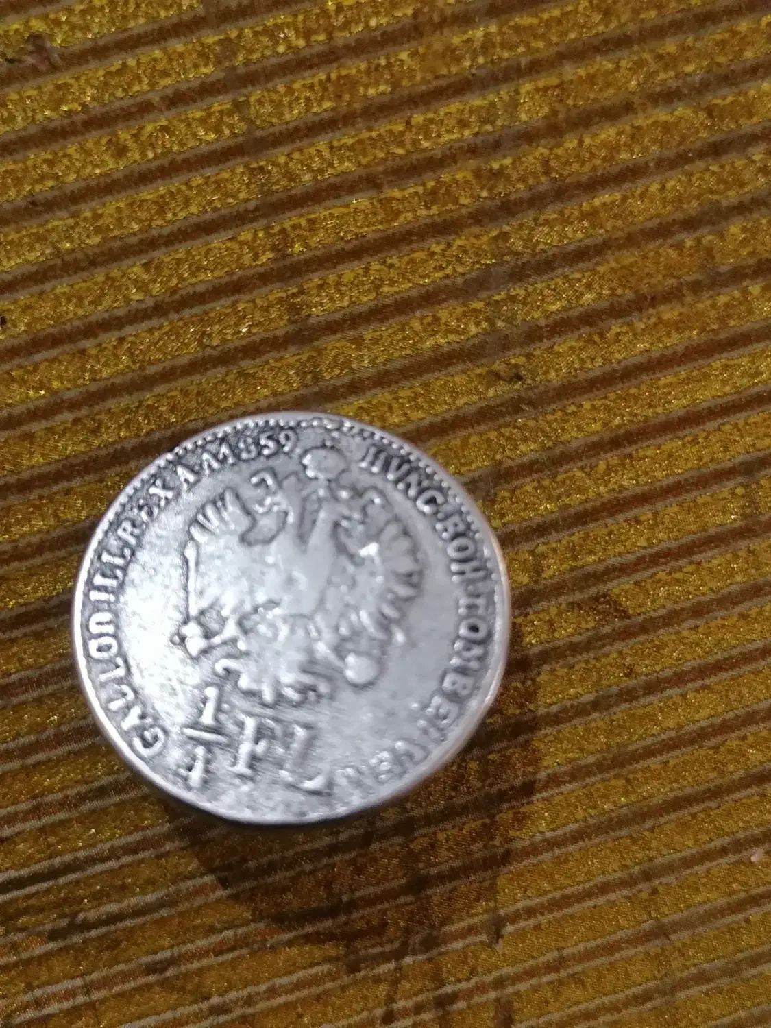 دگمه سکه ایی 180 سال پیش|کلکسیون سکه، تمبر، اسکناس|اردبیل, |دیوار