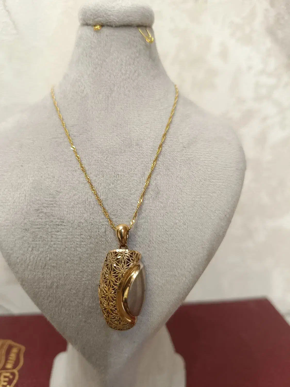 پلاک و زنجیر طلا|جواهرات|اردبیل, |دیوار