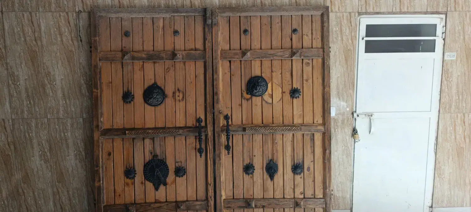 فروش درب چوبی طرح سنتی|کافی‌شاپ و رستوران|ابهر, |دیوار