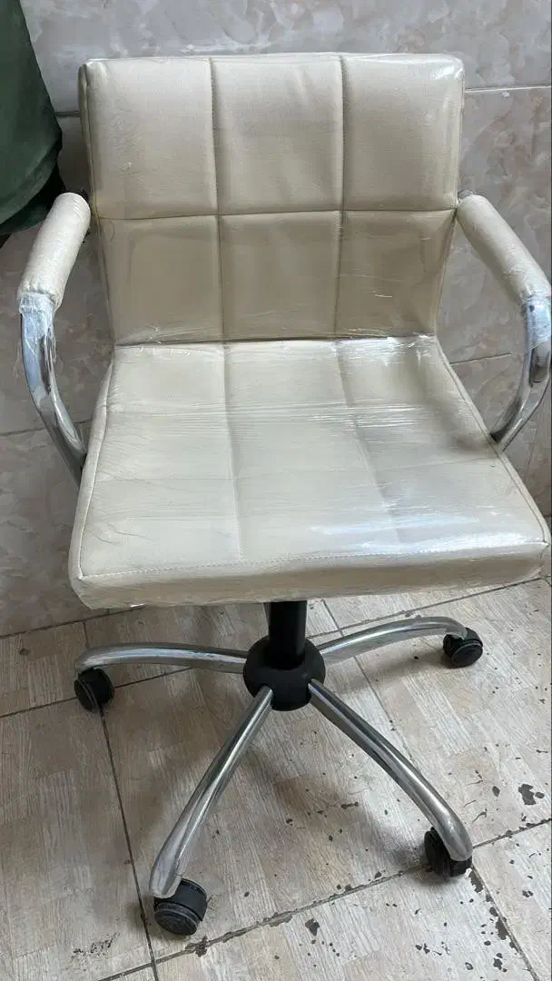 صندلی آرایشگاه|آرایشگاه و سالن‌های زیبایی|ملارد, |دیوار