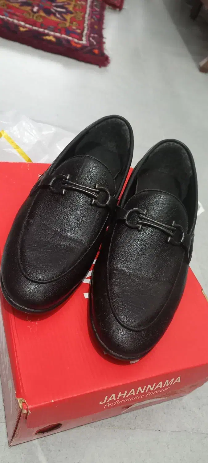 کفش مردانه|کیف، کفش، کمربند|مراغه, |دیوار