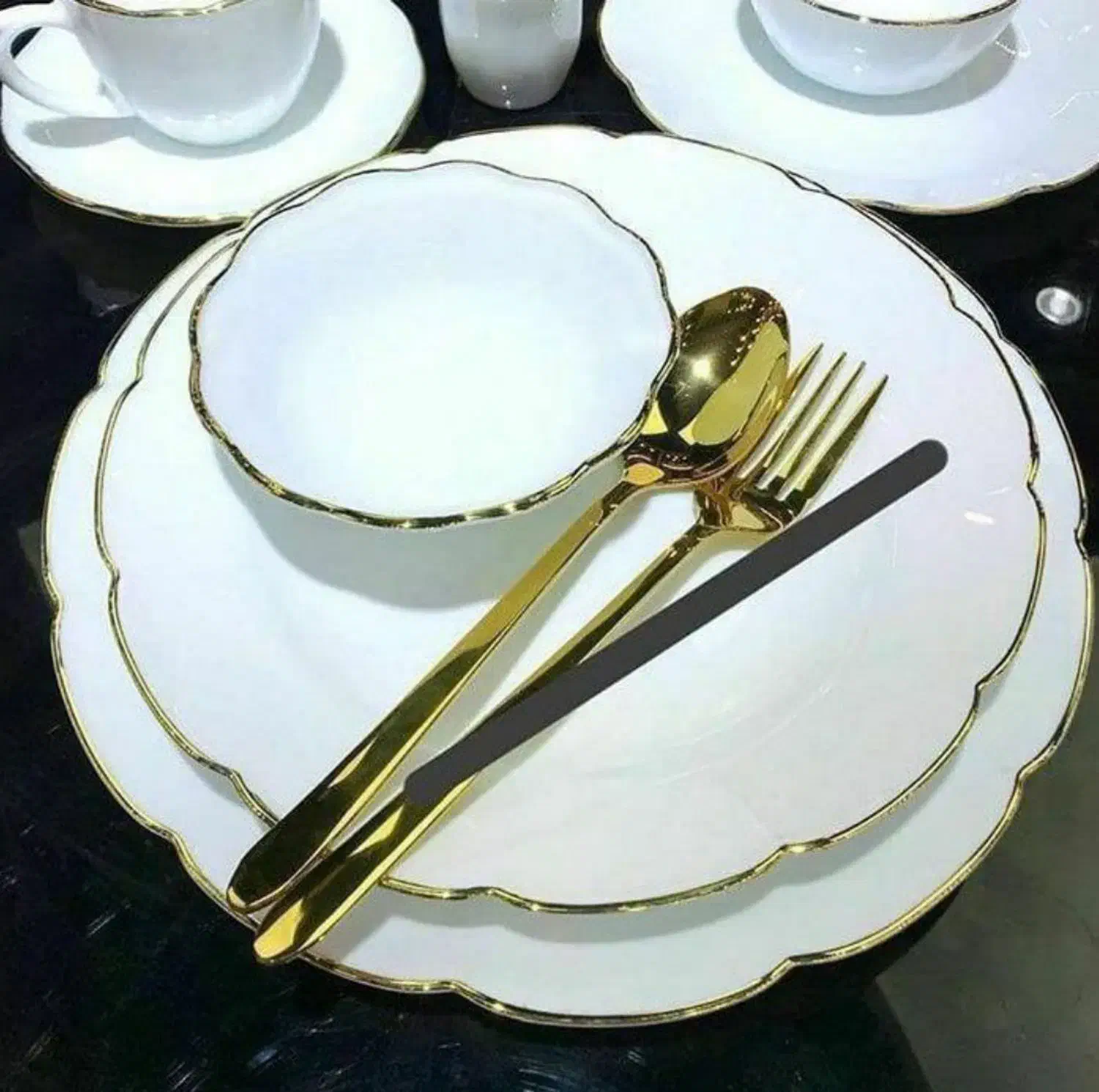 سرویس آرکوپال لب طلایی|ظروف سرو و پذیرایی|تهران, شوش (باغ آذری)|دیوار