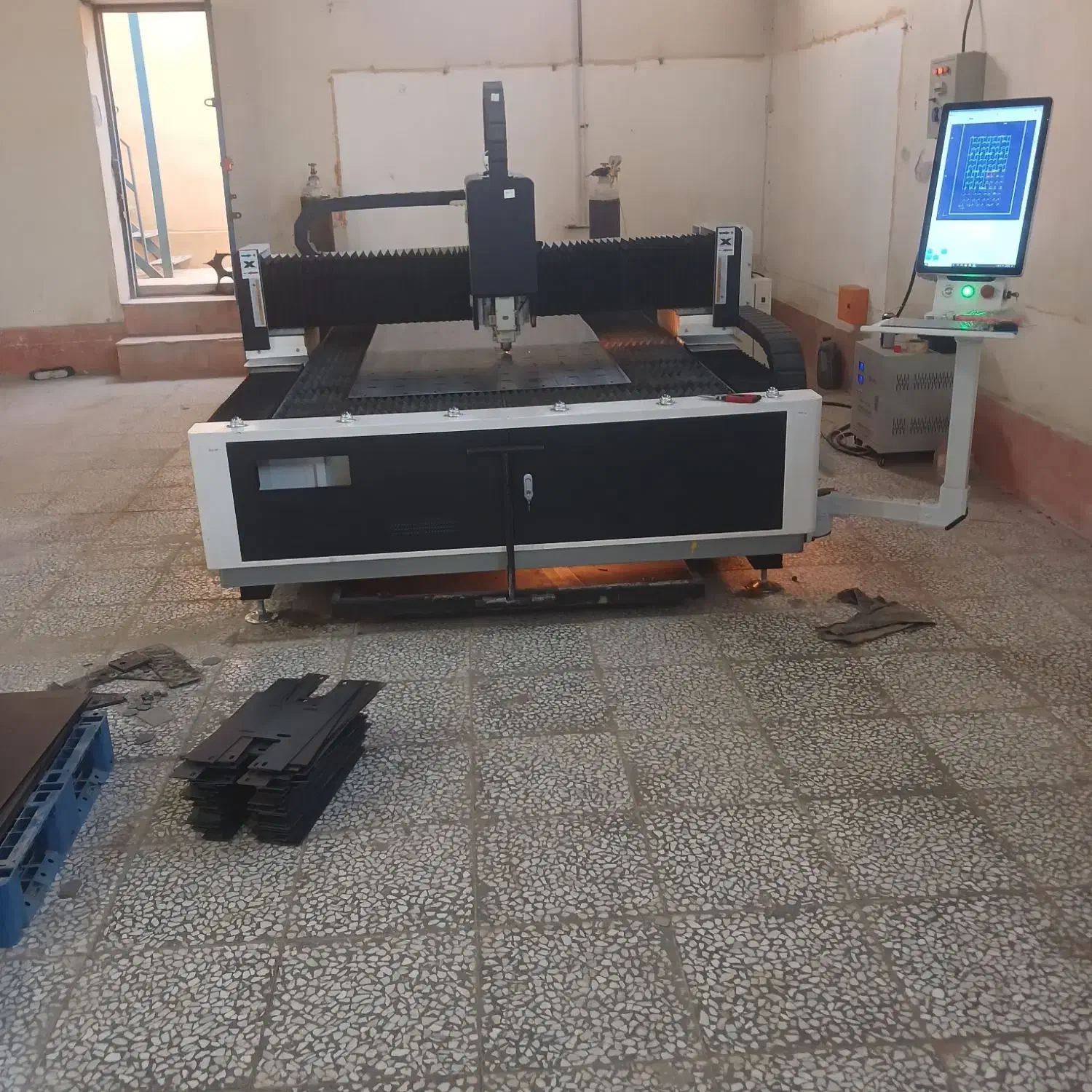 برش لیزر و خمکاری ورق آهن|خدمات پیشه و مهارت|پردیس, شهرک صنعتی خرمدشت فاز ۷|دیوار