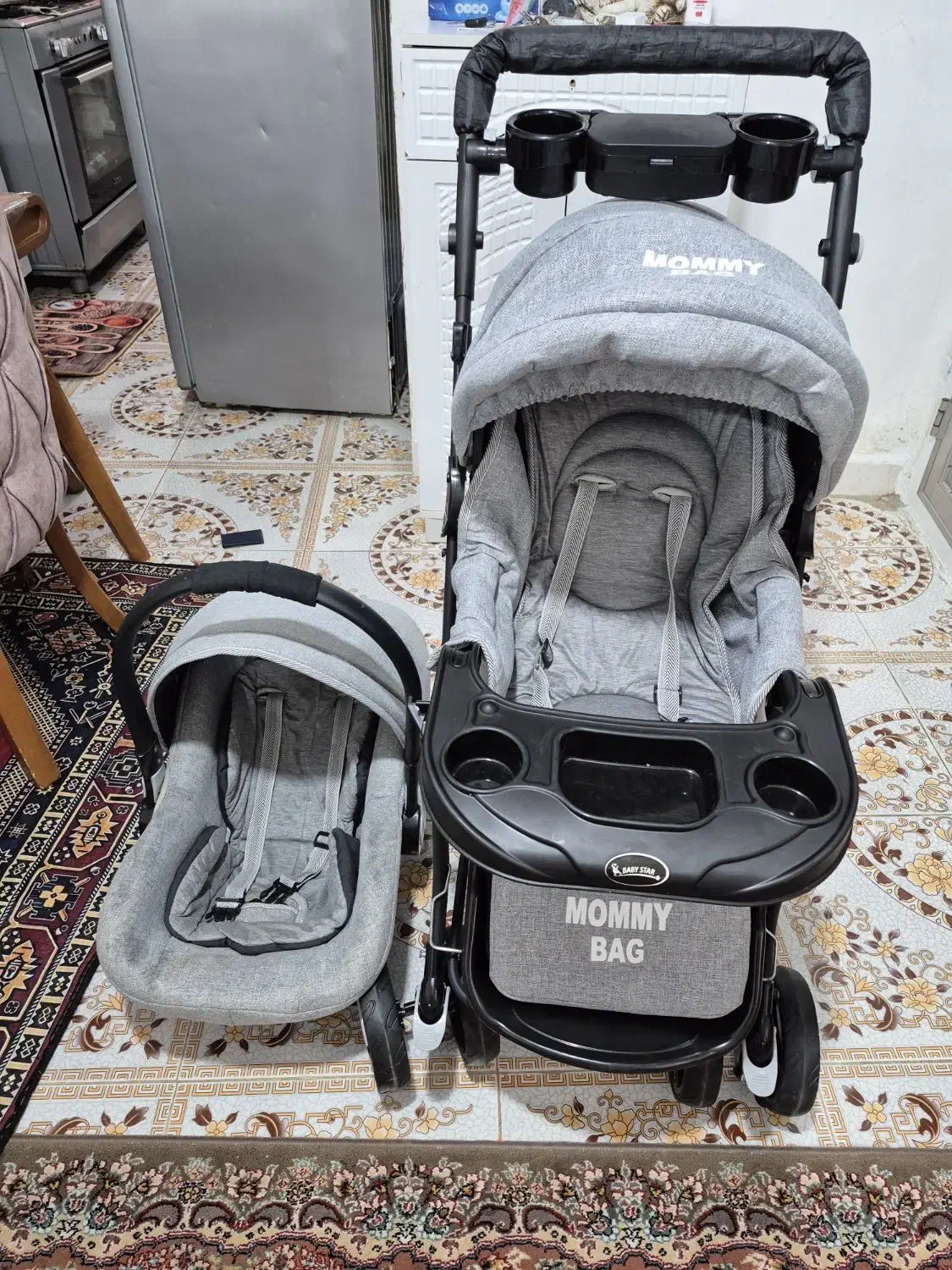 کالسکه و کریر|کالسکه و لوازم جانبی|رشت, حومه رشت|دیوار