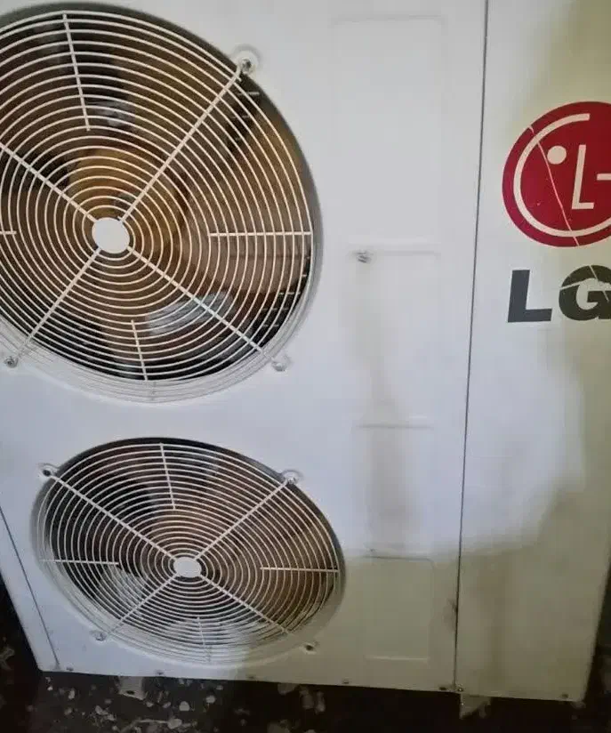 ۲دستگاه اسپیلت۴۰۰۰۰و۳عددیونیت بیرونی۴۸۰۰۰کم کارکرد|کولر گازی و فن‌کوئل|جیرفت, |دیوار