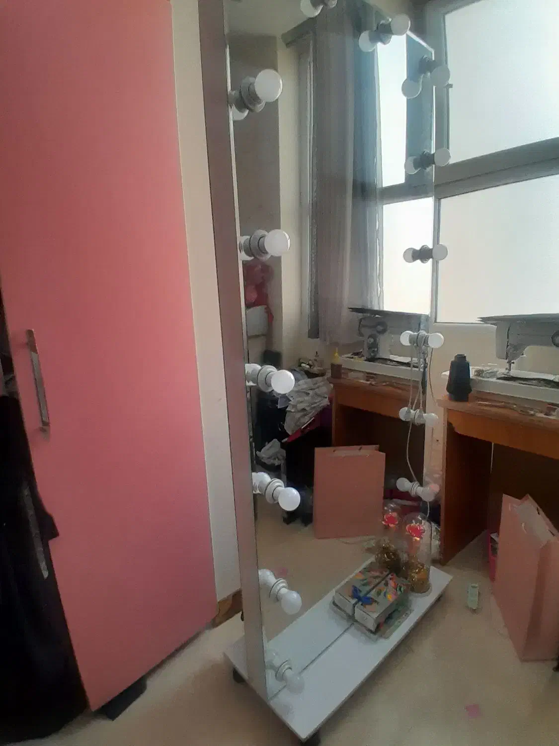 آینه قدی چراغ دار|آرایشگاه و سالن‌های زیبایی|تهران, نیروی هوایی (پیروزی)|دیوار