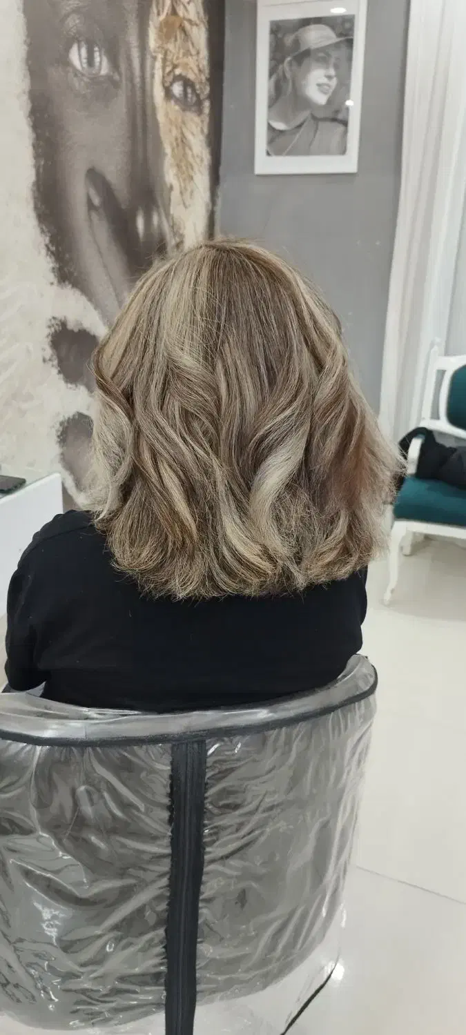 آفر ویژه رنگ و لایت|خدمات آرایشگری و زیبایی|ساری, |دیوار